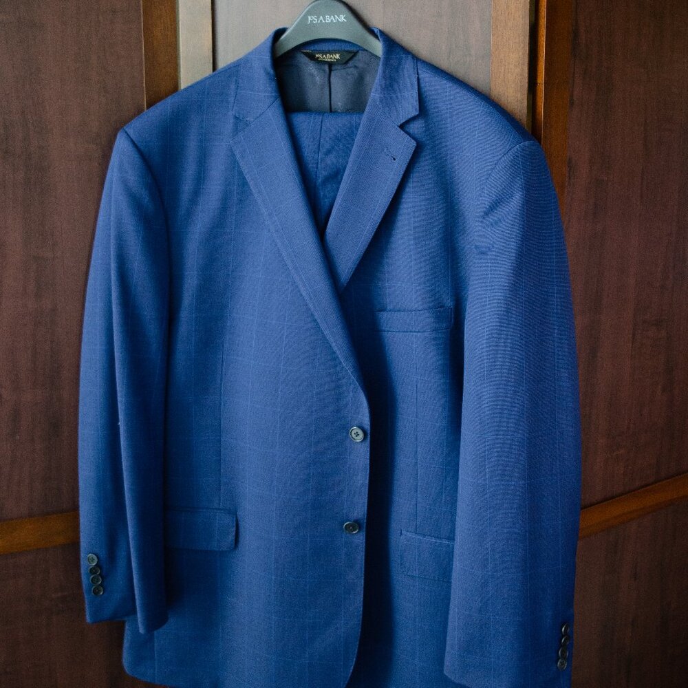 Jos A. Banks Navy Plaid Tailored Traveler Suit 52R 47W